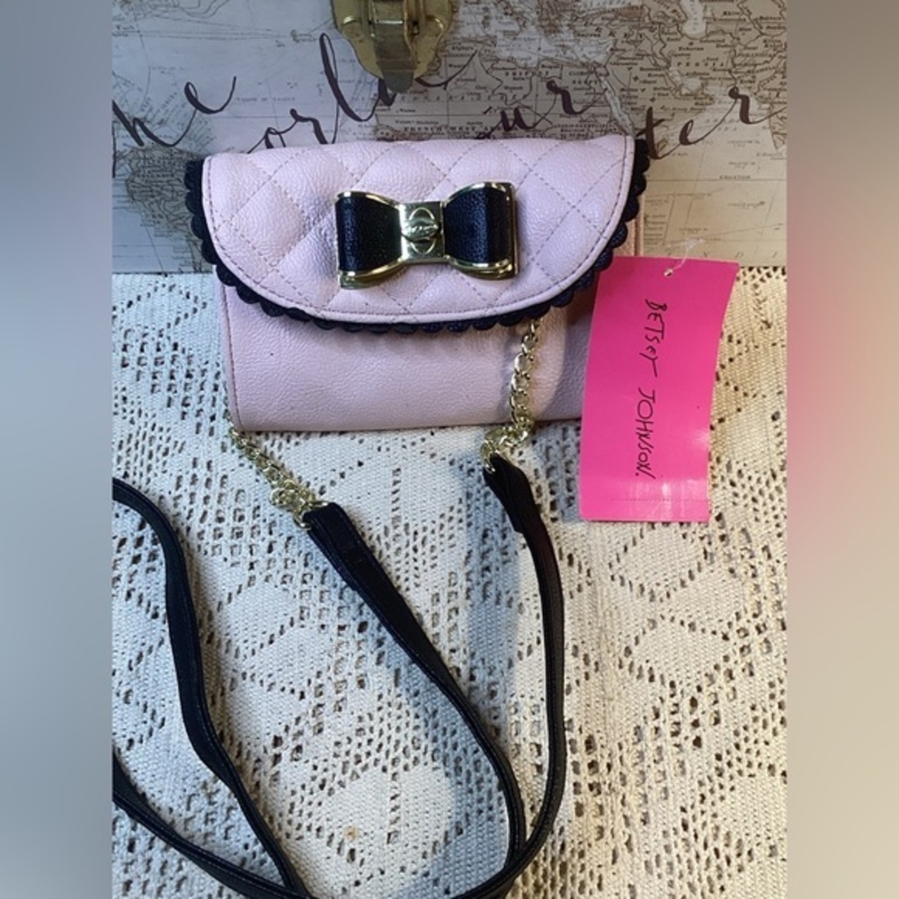 NEW BETSY JOHNSONPink/Black Wristlet bag.
